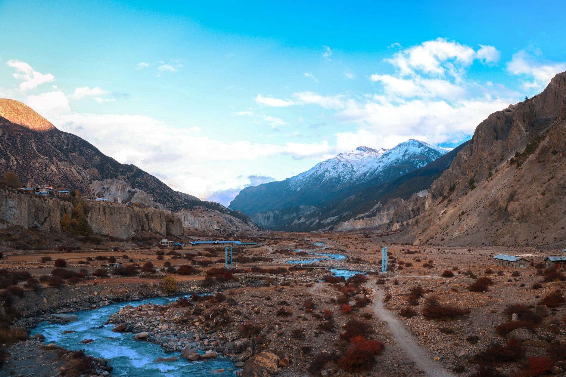 Höhenkrankheit bei Nepal-Treks — Vorbeugung, Symptome und was wir unseren Gästen sagen